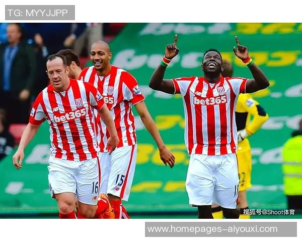 哈德斯联队迎战斯托克城队争夺英冠联赛重要三分之战 哈德斯联队迎战斯托克城队争夺英冠联赛重要三分之战